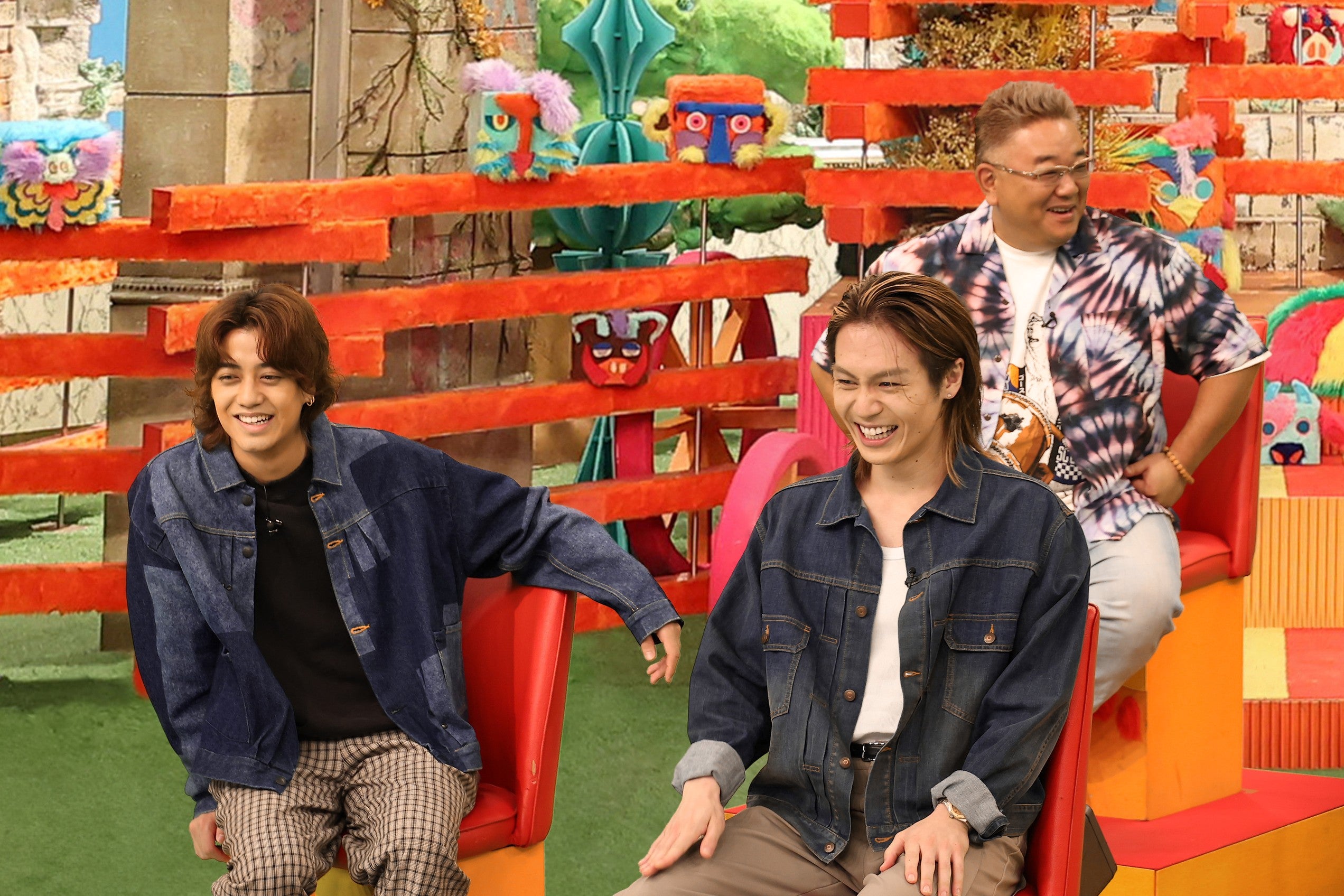 （後列）伊達みきお（前列左から）高橋海人、松田元太（C）フジテレビ