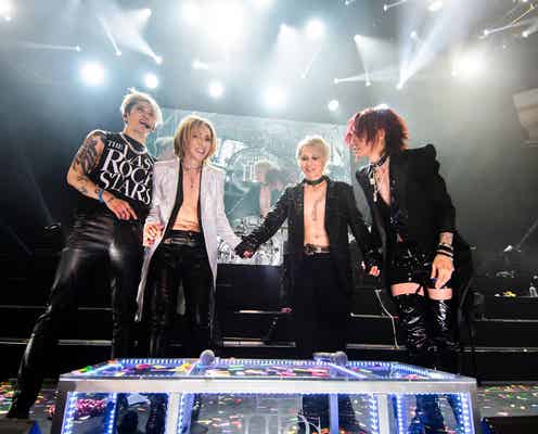 THE LAST ROCKSTARS、ロサンゼルスで圧巻パフォーマンス YOSHIKIが最終公演ならではのサプライズ<セットリスト>