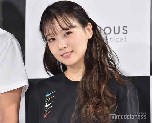 重盛さと美、オフショル姿に「色っぽい」「肌が輝いている」の声