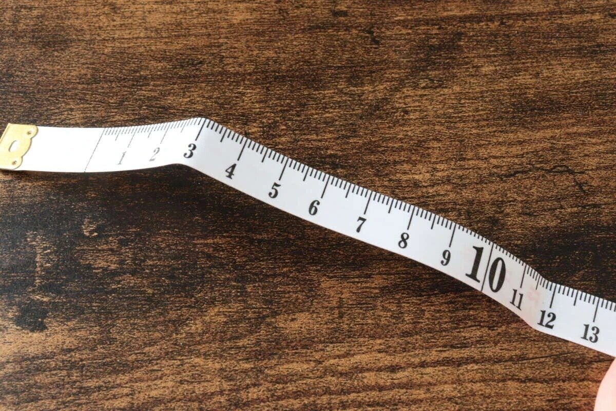 ダイソー　グラスメジャー（ホワイト）　目盛り