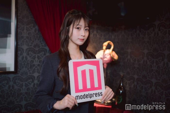 ねおまる「POSEIDON CLUB SHINJUKU」(C)モデルプレス