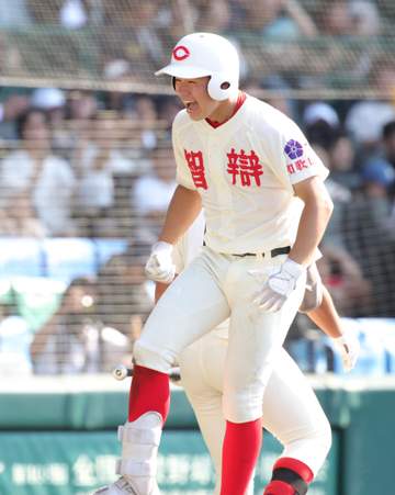 智弁和歌山5年ぶり決勝進出！ 横浜・織田を3回途中KO 楠本が決勝3ラン「一番完璧でした」25年センバツ決勝のリベンジ 春夏通じて歴代9位の甲子園78勝目