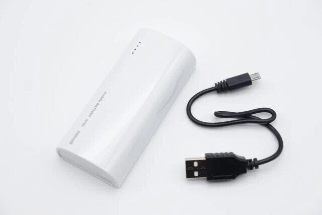 ダイソーのモバイル充電バッテリー