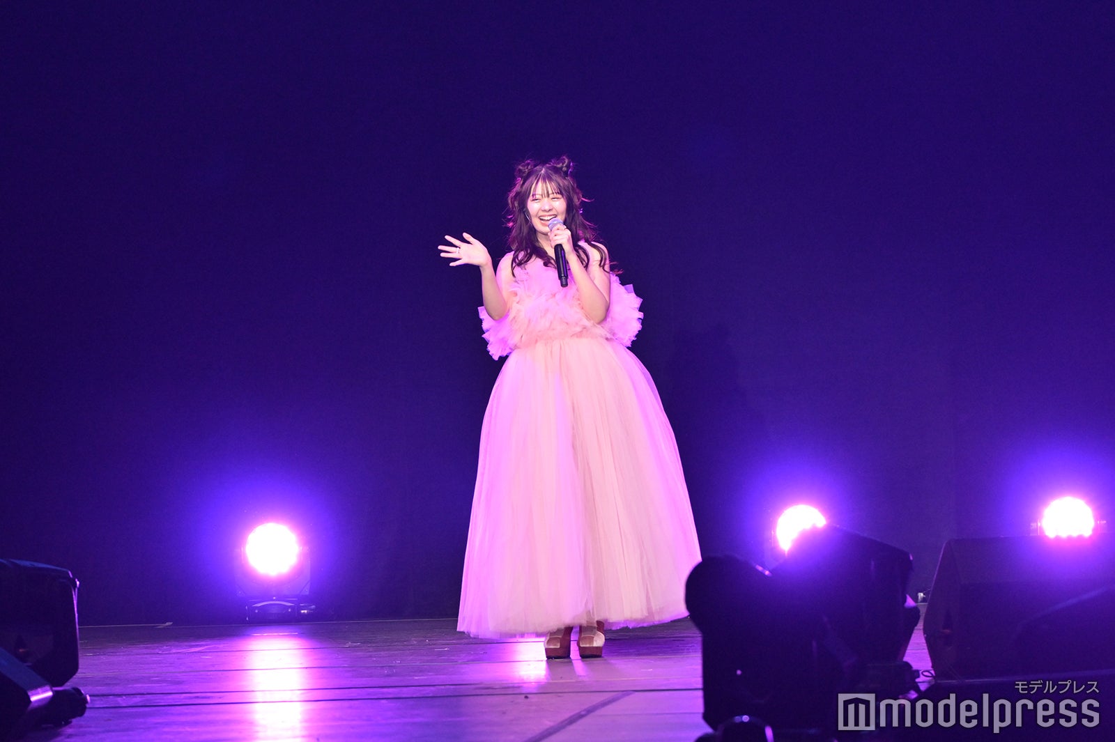 （C）モデルプレス