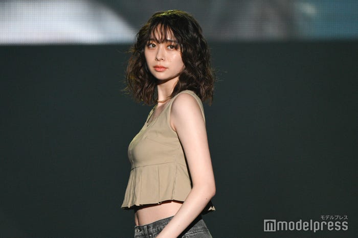 田鍋梨々花(C)モデルプレス
