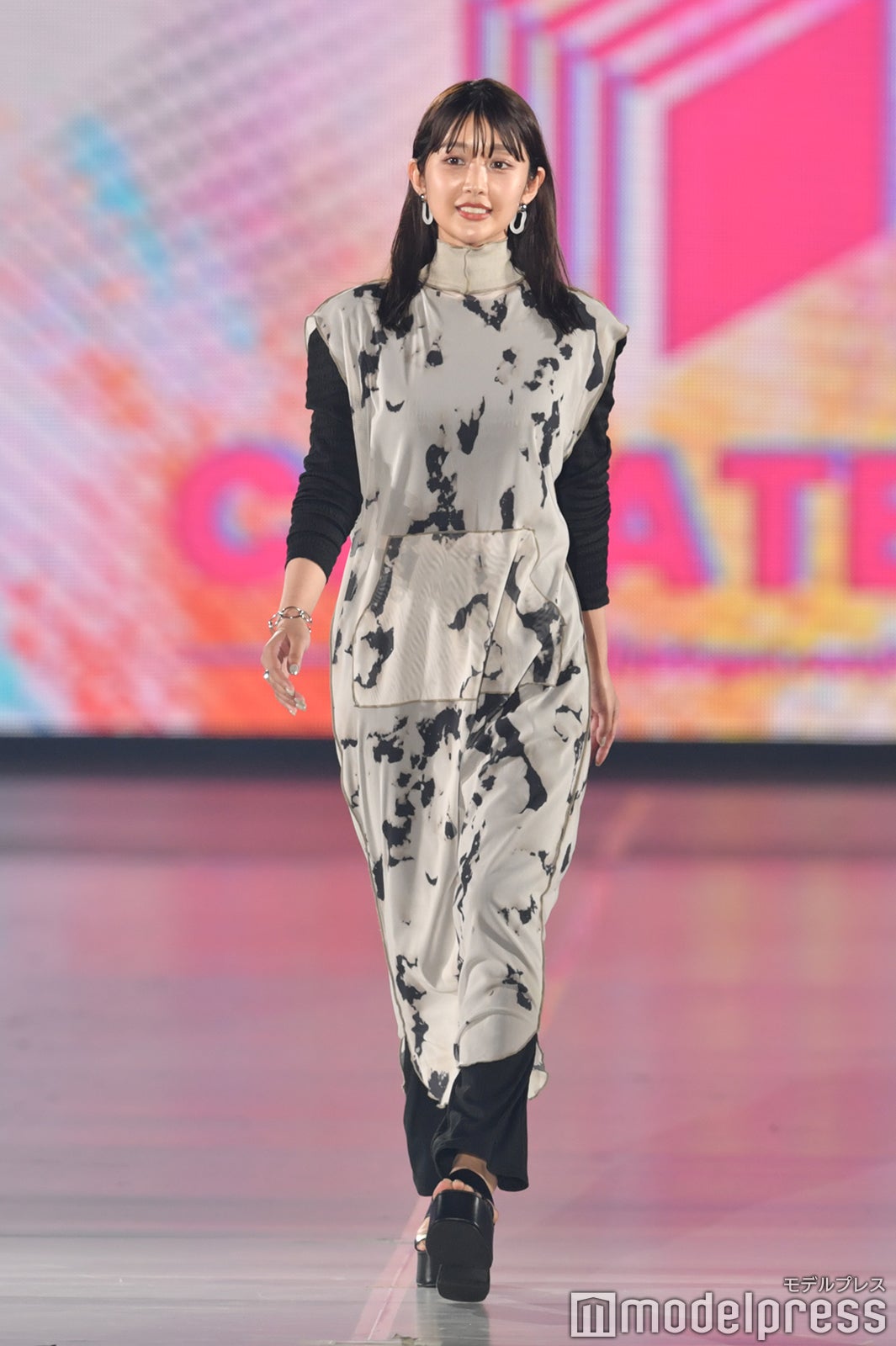 （C）モデルプレス