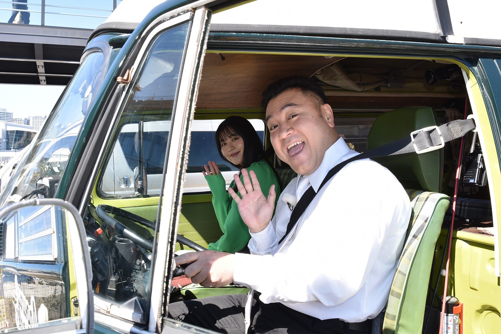 有村架純、山崎弘也（C）フジテレビ