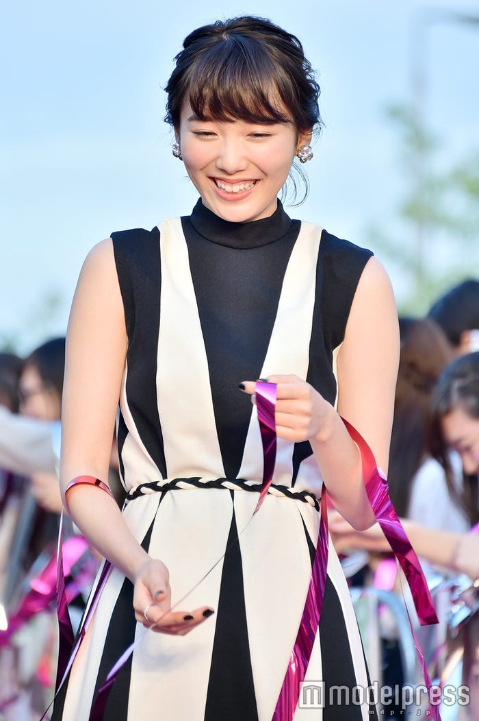 飯豊まりえ(C)モデルプレス