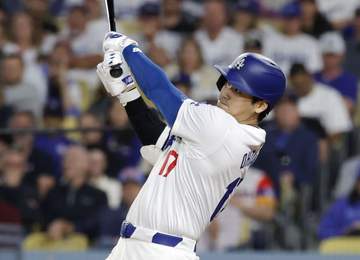 大谷翔平 激レア試合前の調整映像をFOXが公開 室内ケージでポイントを確認するようにスイング 目の前には大きな鏡 