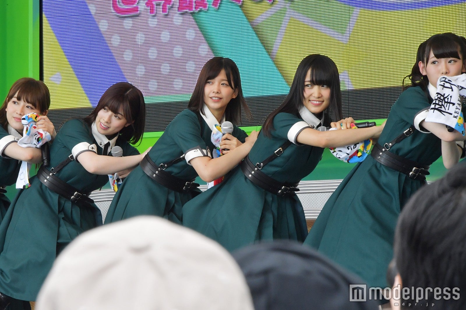 守屋茜、齋藤冬優花、渡邉理佐、菅井友香、小池美波（C）モデルプレス