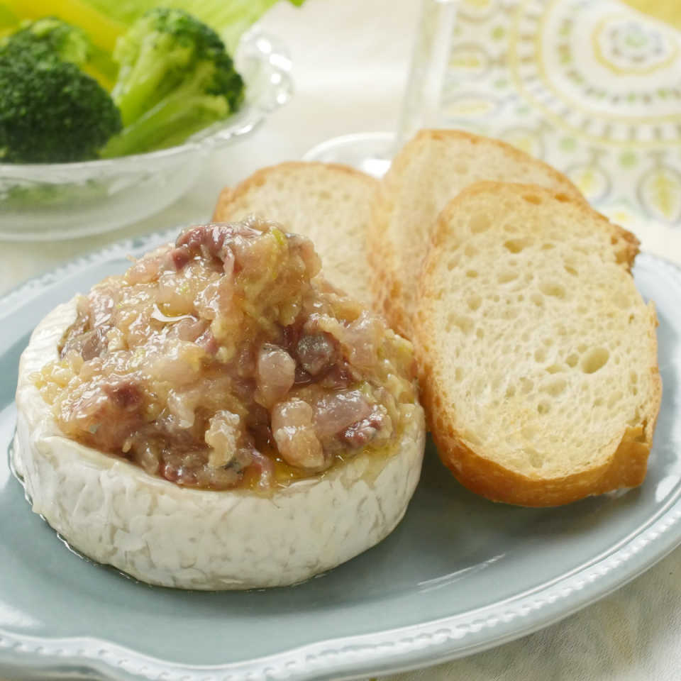 意外な出会い!丸ごとカマンベールとあじのチーズなめろう