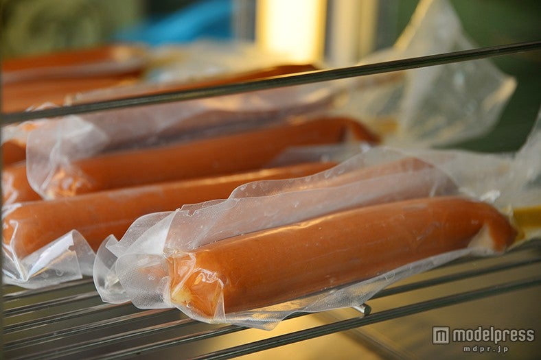 クリスピーチキンソーセージHK＄30