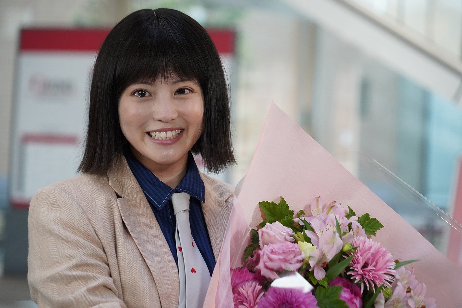 今田美桜が涙目 初主演ドラマ「悪女（わる）」クランクアップ「幸せでした」