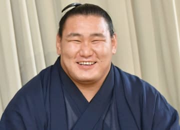 大相撲の立浪部屋に超特大の荷物が届く「豊昇龍は嬉しそうに抱っこして持ち帰りました」