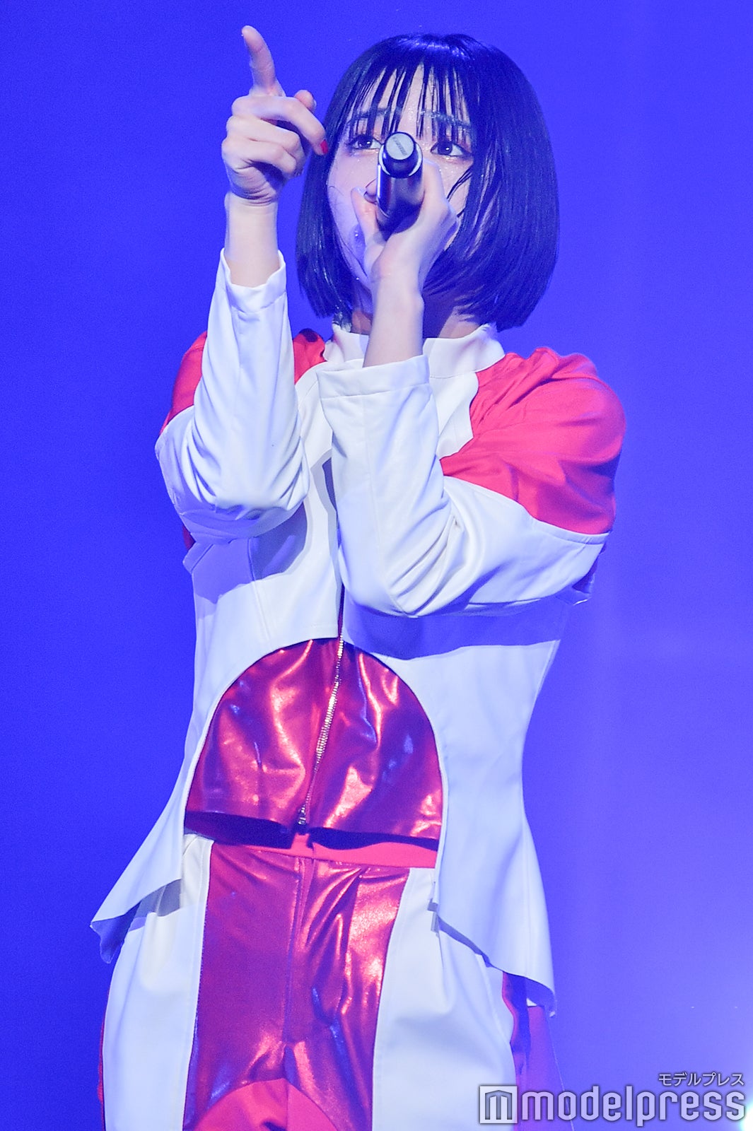 BiSH、“紅白カラー”の新衣装で圧巻パフォーマンス 3日間異なる