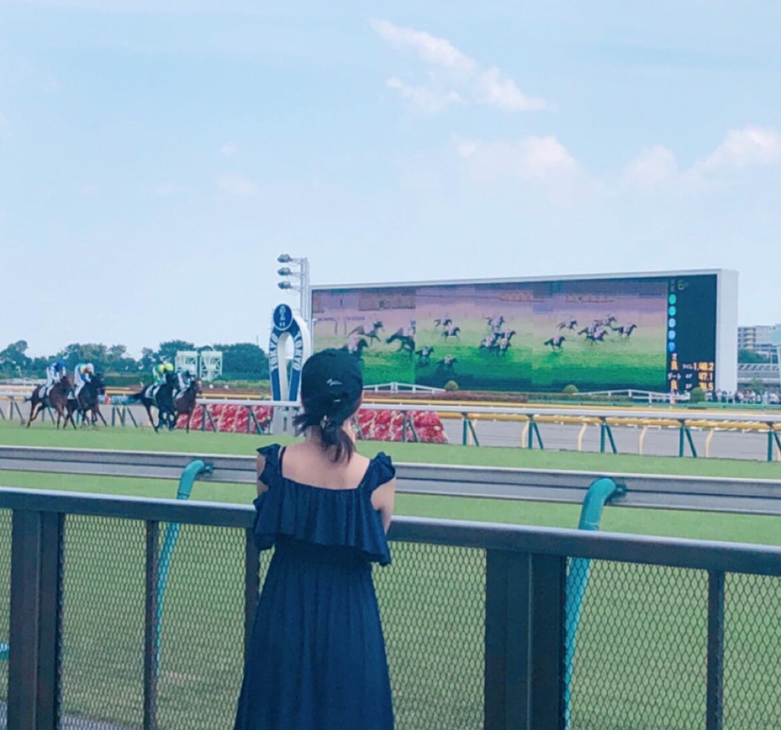 仕事をきっかけに好きになった競馬観戦！（影響されすぎ？笑）／小澤陽子アナウンサー（提供写真）