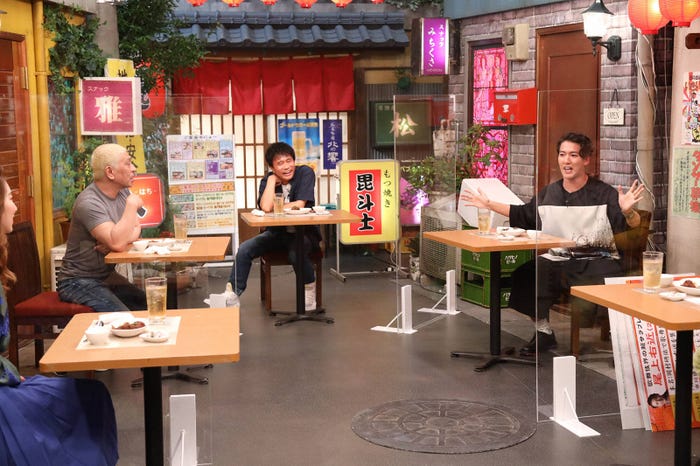 ファーストサマーウイカ、松本人志、浜田雅功、尾上右近(C)フジテレビ