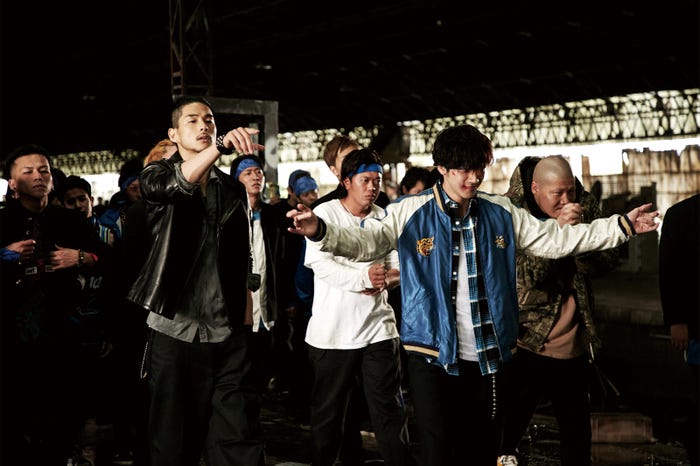 「HiGH&LOW THE MOVIE 2/END OF SKY」より(C)2017「HiGH&LOW」製作委員会