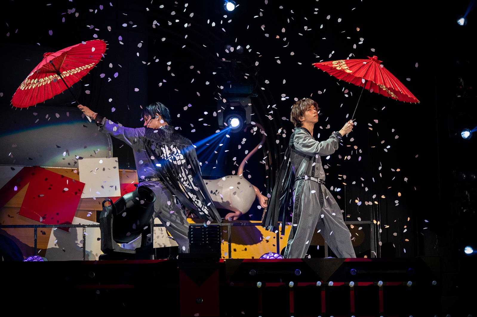 超特急（カメラマン：米山三郎、深野輝美、笹森健一、小坂茂雄）