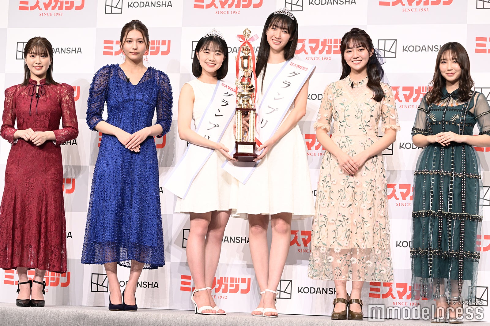 和泉芳怜、新井遥、咲田ゆな、瑚々、豊田ルナ、沢口愛華（C）モデルプレス