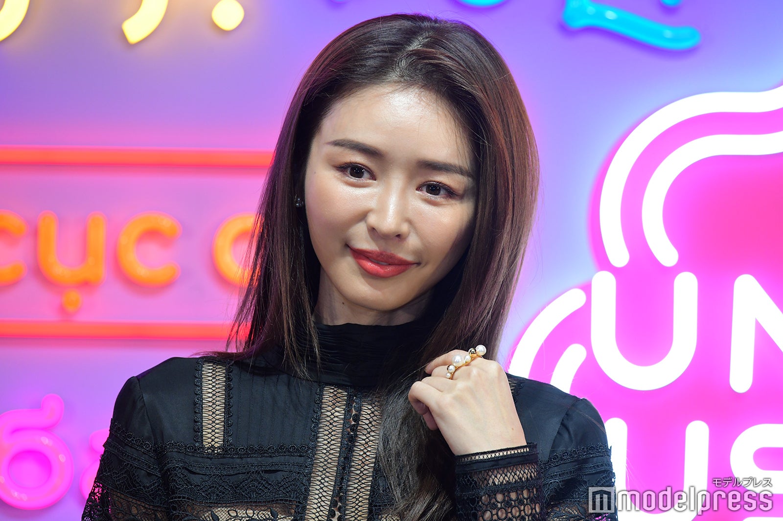 加治ひとみ（C）モデルプレス