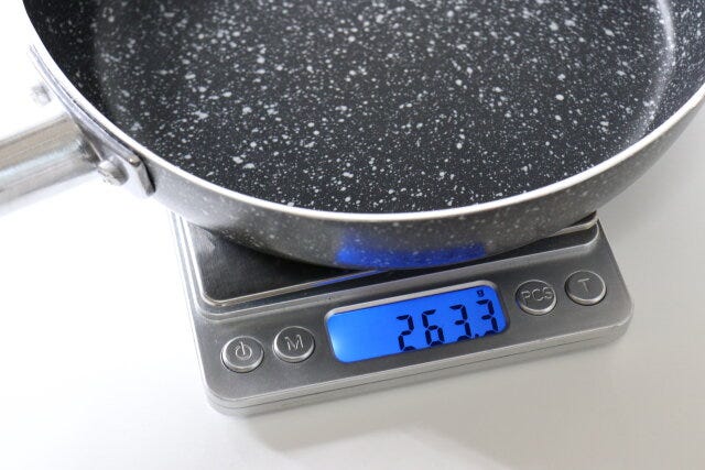 ガス用マーブルコーティングフライパン（18cm）　重さ