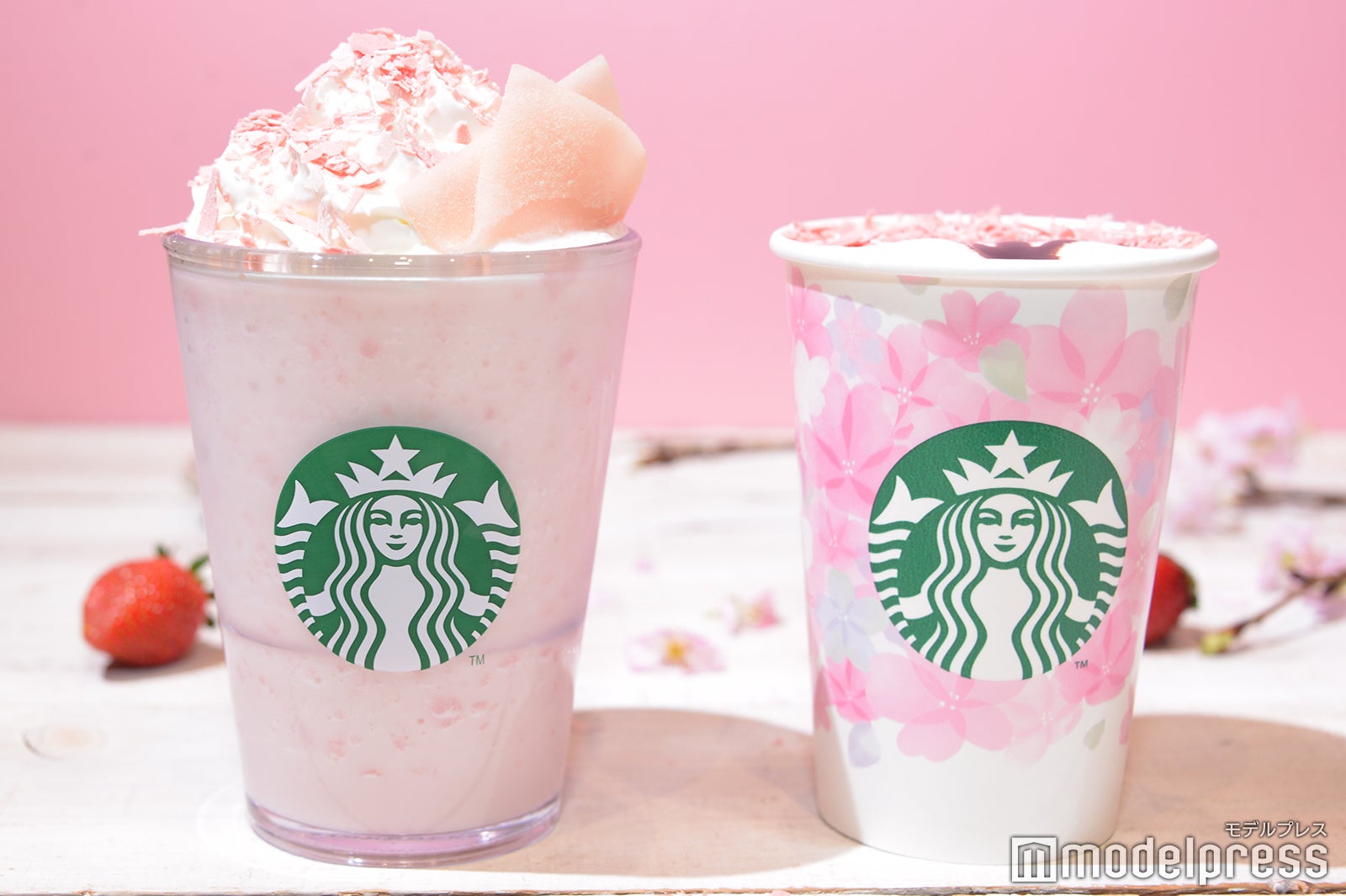 【スタバ新メニュー】満開の桜を表現！もちもち白玉入フラペ＆春色ラテ＜試飲レポ＞