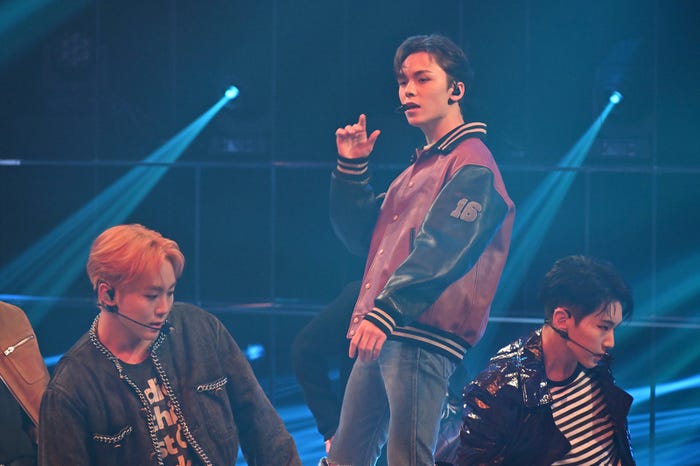 SEVENTEEN(C)テレビ朝日