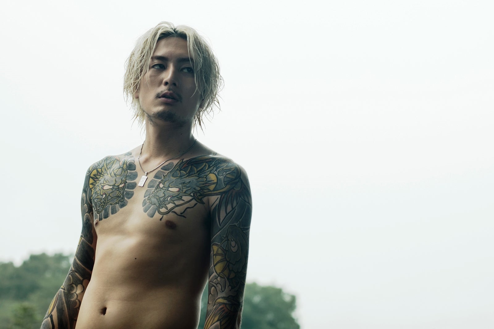 間宮祥太朗、タトゥー姿公開　色気と狂気性漂う＜全員死刑 ＞