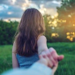 もしかして気持ち冷めてる 彼氏が愛情の冷めはじめに出すサイン4つ モデルプレス