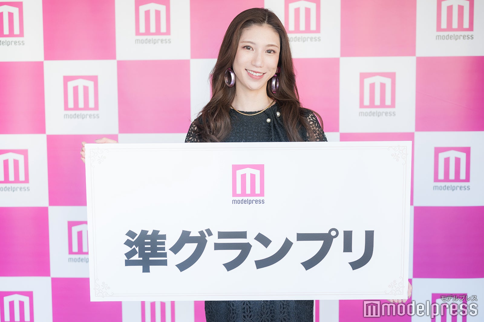 阿野いずみさん（C）モデルプレス／ネックレス：Jouete、Jouete（ジュエッテ）0120-10-6616、¥16,500