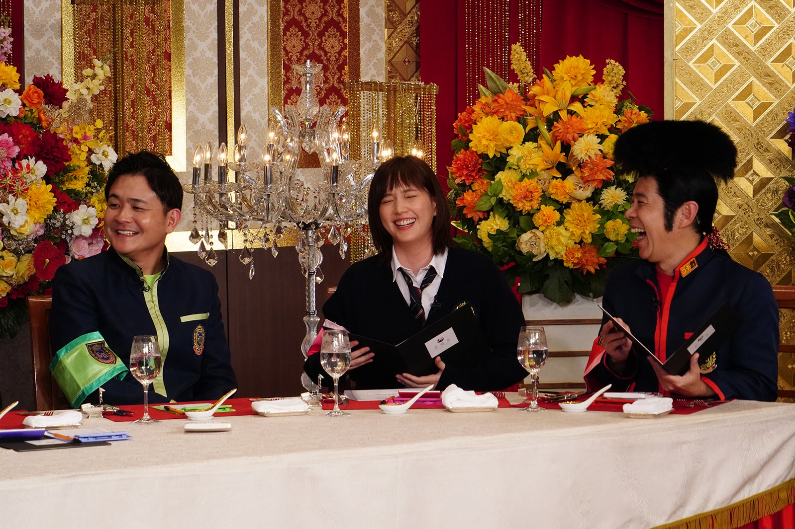 ノブ、本田翼、岡村隆史（C）日本テレビ