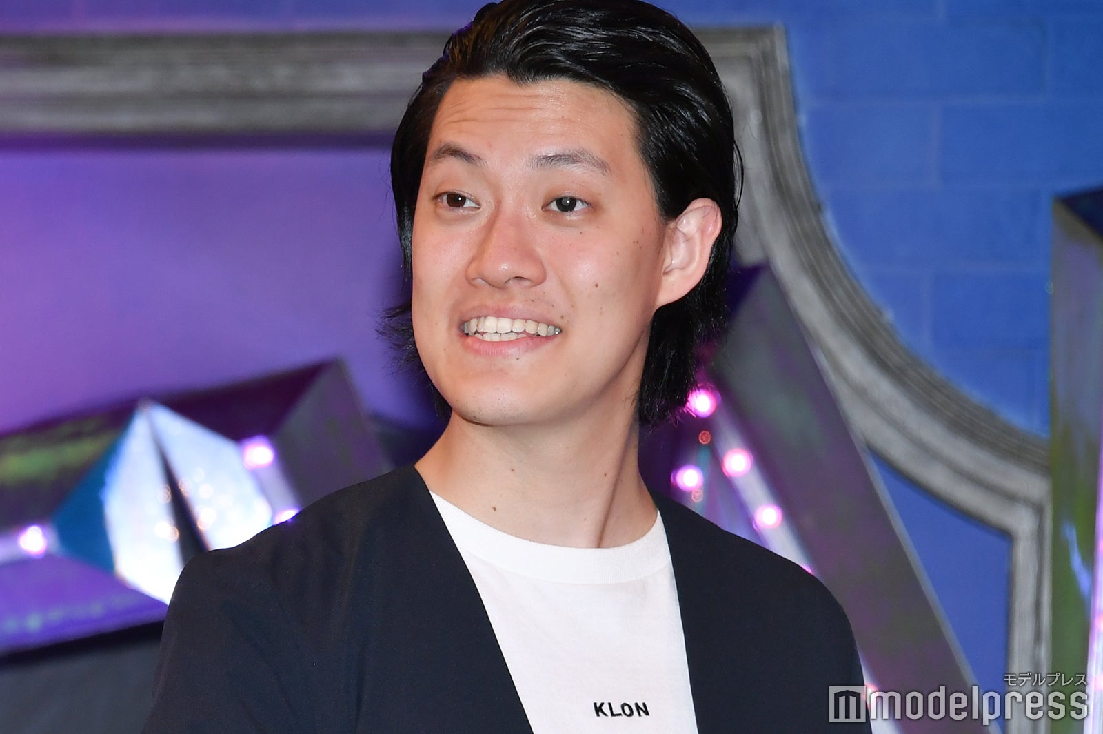 粗品 （C）モデルプレス