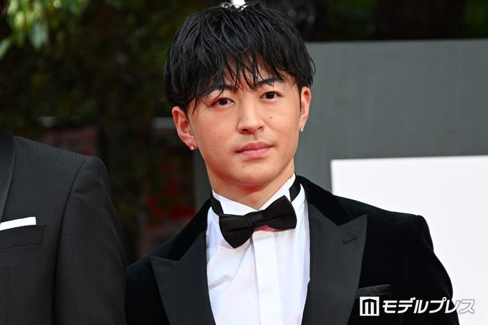 佐野玲於(C)モデルプレス