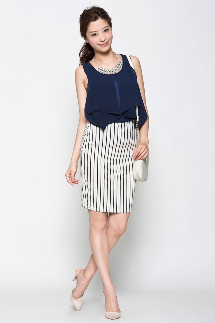 ストライプタイトスカート「DEPARTMENT」1,584円(税込)