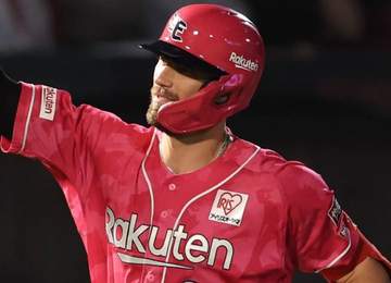 楽天 逆転で2連勝 山形では8年ぶりの勝利 打線が三回に一挙4点 滝中は6回10安打2失点で4勝目