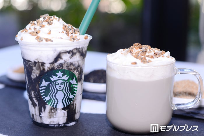 「ゴマ ゴマ ゴマ フラペチーノ」と「ゴマ ゴマ ゴマ ラテ」 (C)ビューティーガール