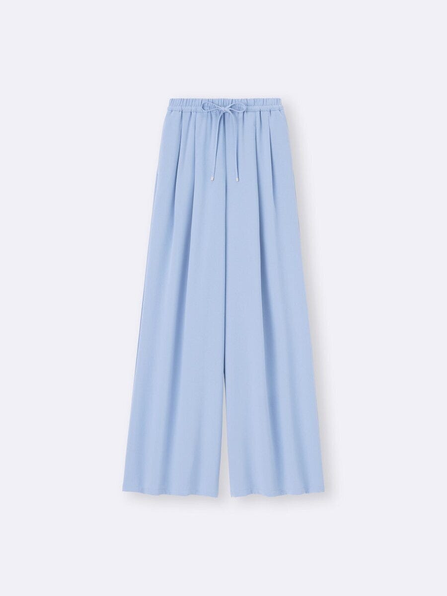 GUのドレープワイドパンツ