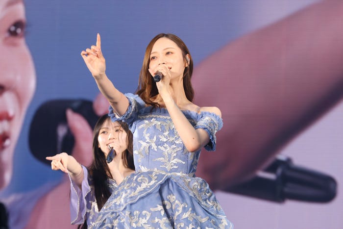 梅澤美波(C)乃木坂46LLC