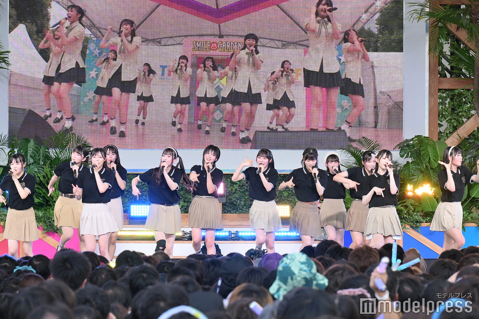 ≒JOY（C）モデルプレス