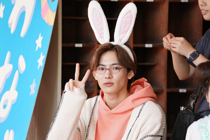 NOA(メイキング写真)(C)ましろ/COMISMA INC.(C)2025『山田くんとLv999の恋をする』製作委員会