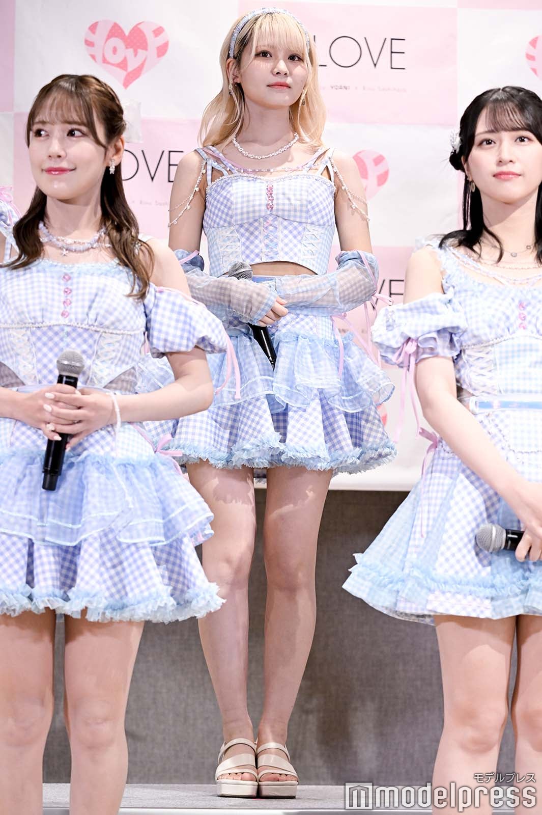 諸橋沙夏、大場花菜、佐々木舞香（C）モデルプレス