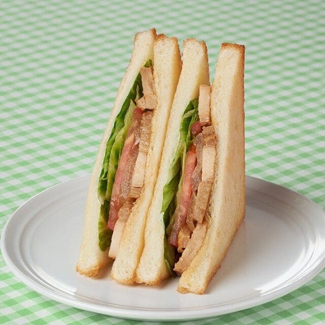ファミリーマート ハワイ 新作グルメ ファミマのクア・アイナ監修 テリチキンサンド