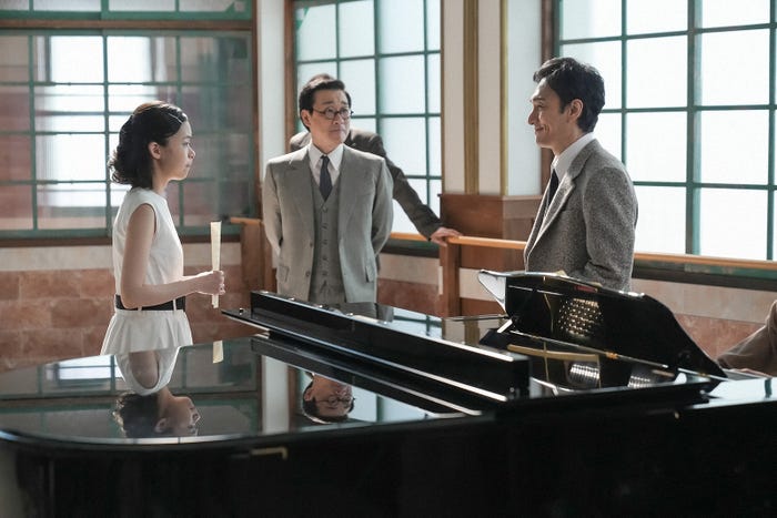 趣里、安井順平、草なぎ剛「ブギウギ」第30話(C)NHK