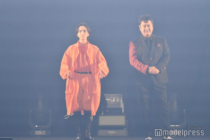 板垣李光人、小手伸也(C)モデルプレス