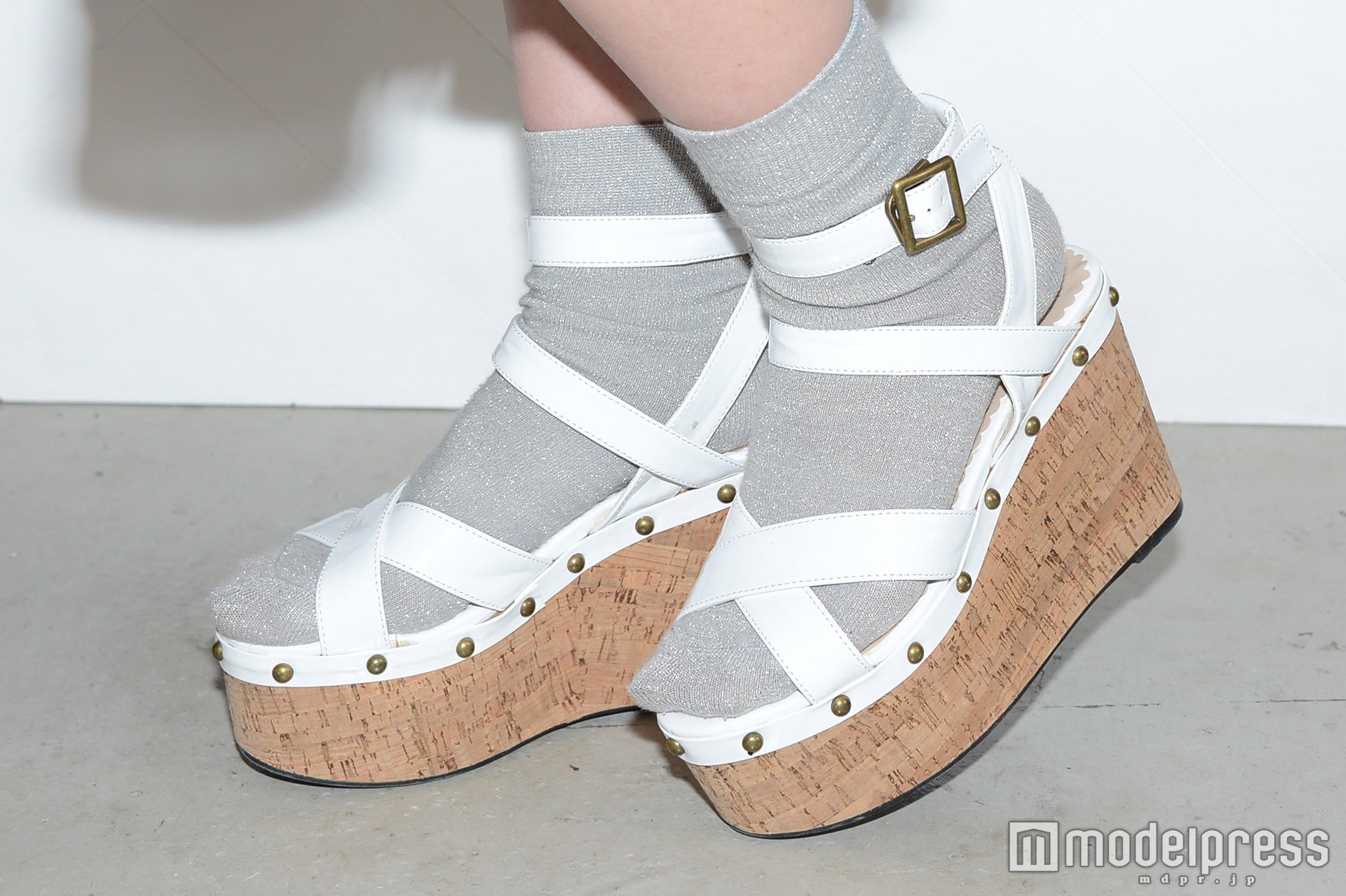 靴下×サンダルで春を先取り（C）モデルプレス