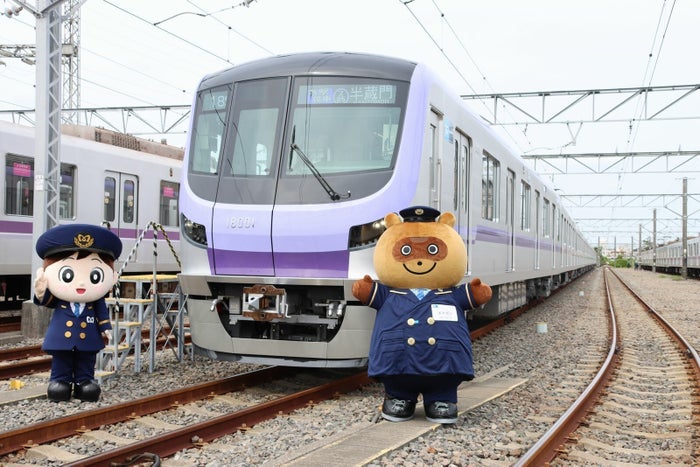 東京メトロ半蔵門線の新型車両 系 お披露目 コロナ禍に誕生した 紫 車両の全容は 女子旅プレス