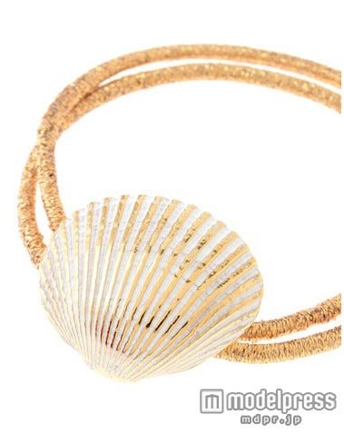 ラメシェルヘアゴム「EGOIST」864円(税込)