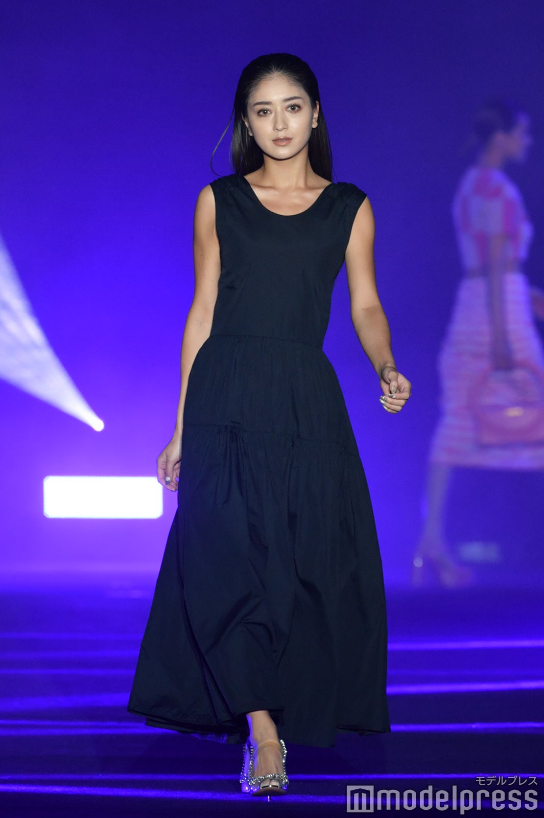 （C）モデルプレス