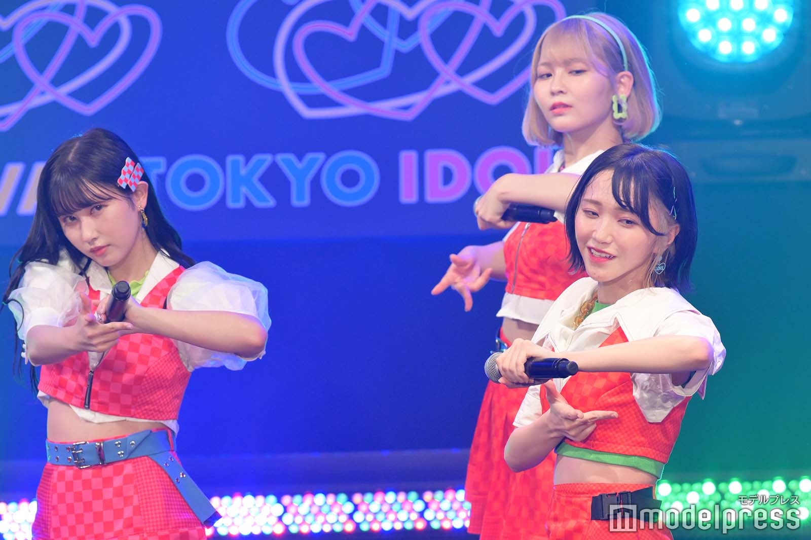 =LOVE （C）モデルプレス